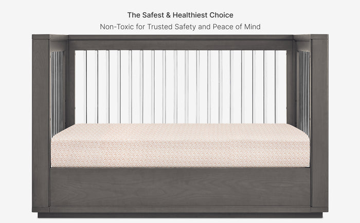 Pet crate with a cushioned interior, labeled as the safest and healthiest choice.