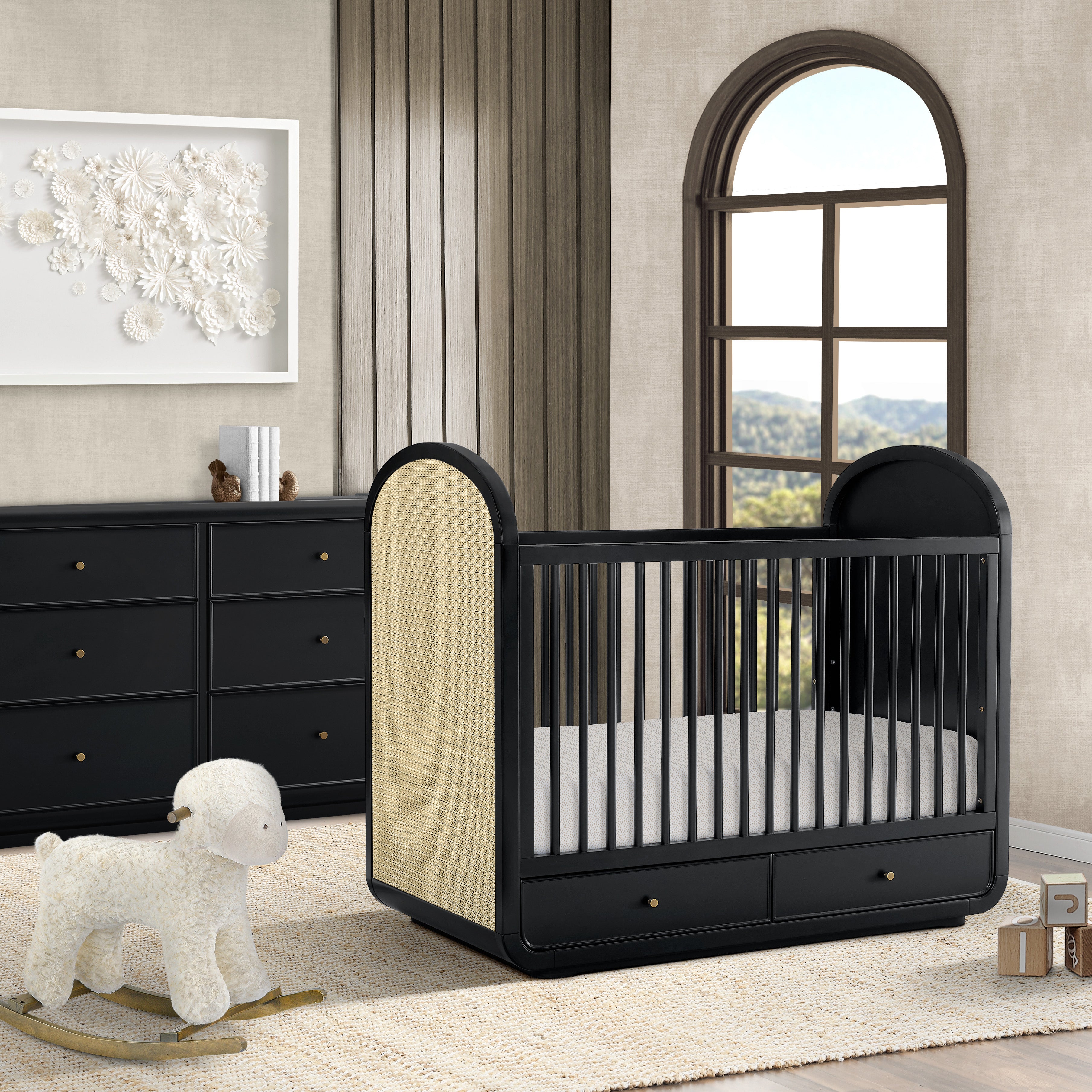 Aspen 4 in 1 Convertible Crib with Underdrawer